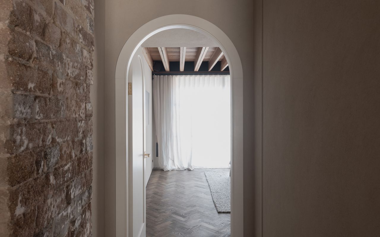Urban chic redefined in the heart of Surry Hills.