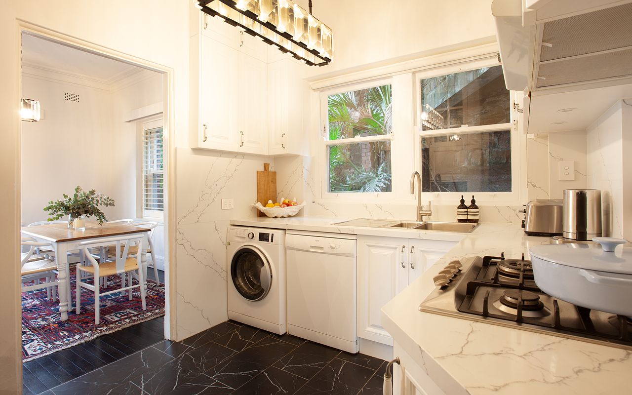 Marble kitchens and stylish dining for perfect entertaining.