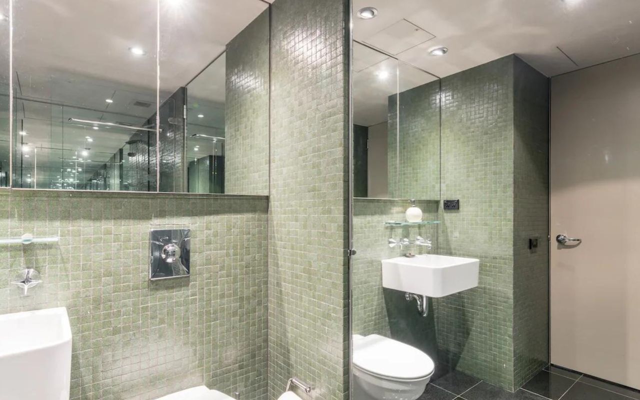 Refresh and rejuvenate in our elegantly designed bathroom.