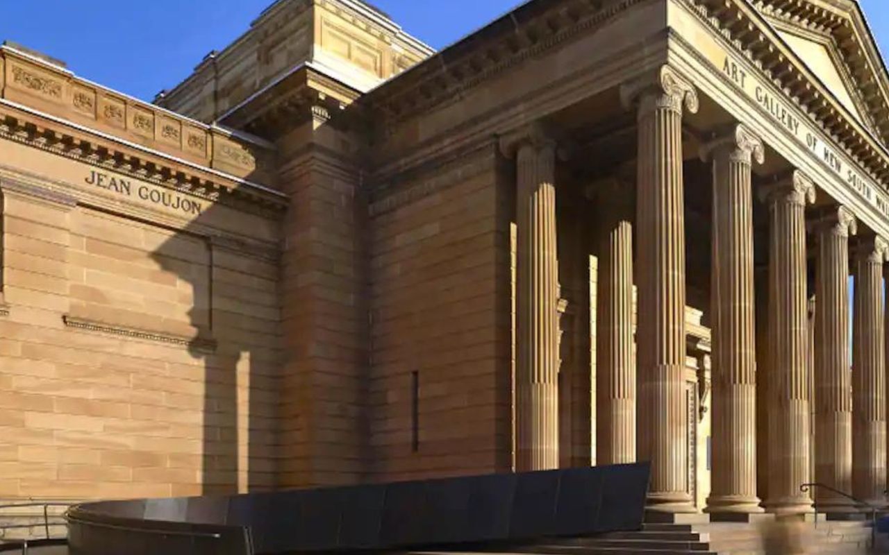 Live like a local in one of Sydney's most iconic neighborhoods.