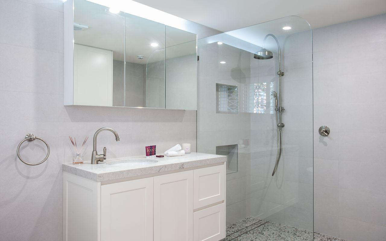 Dazzling Diamond, Point Piper ISYD