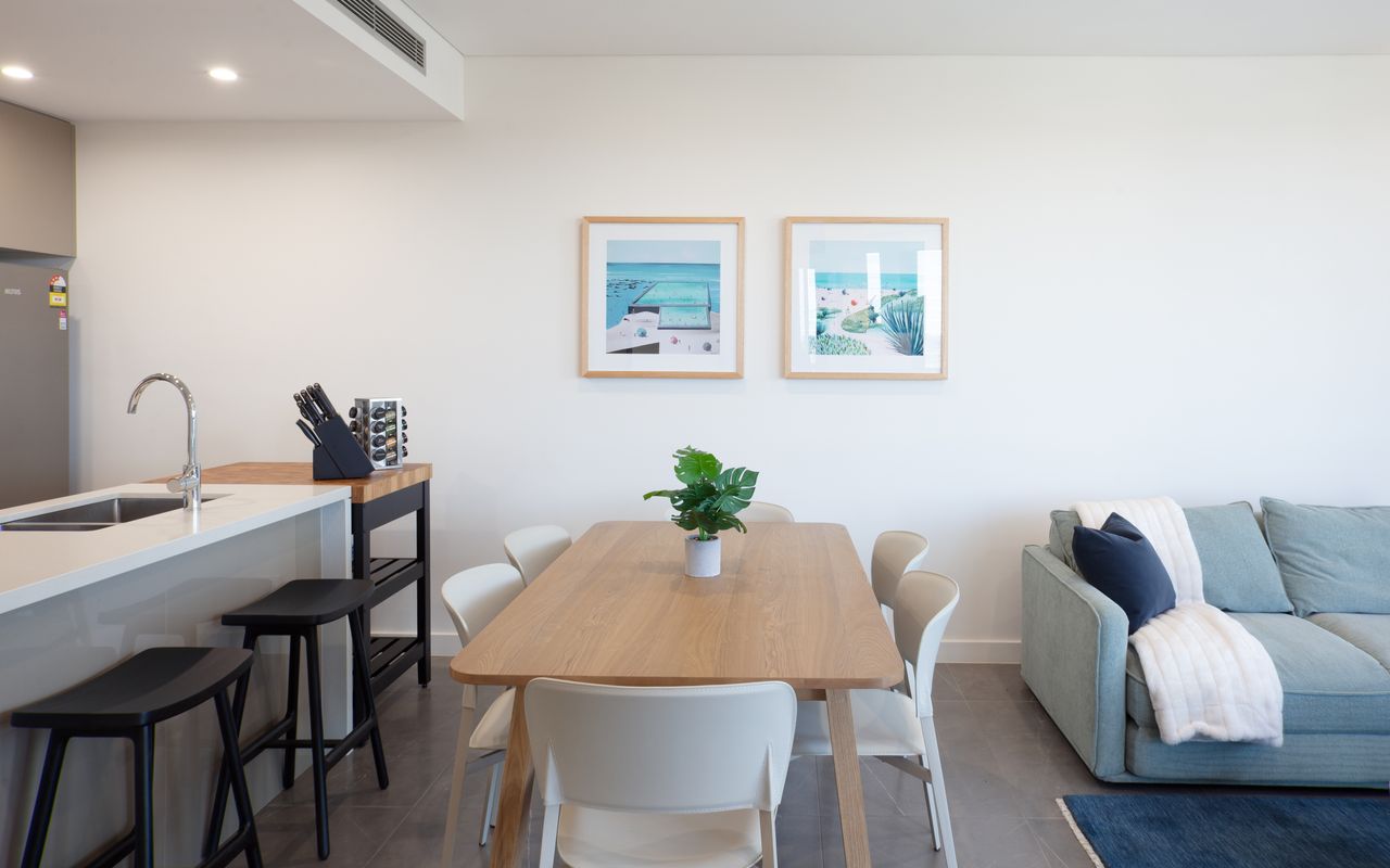 Modern Splendour, Macquarie Park I90