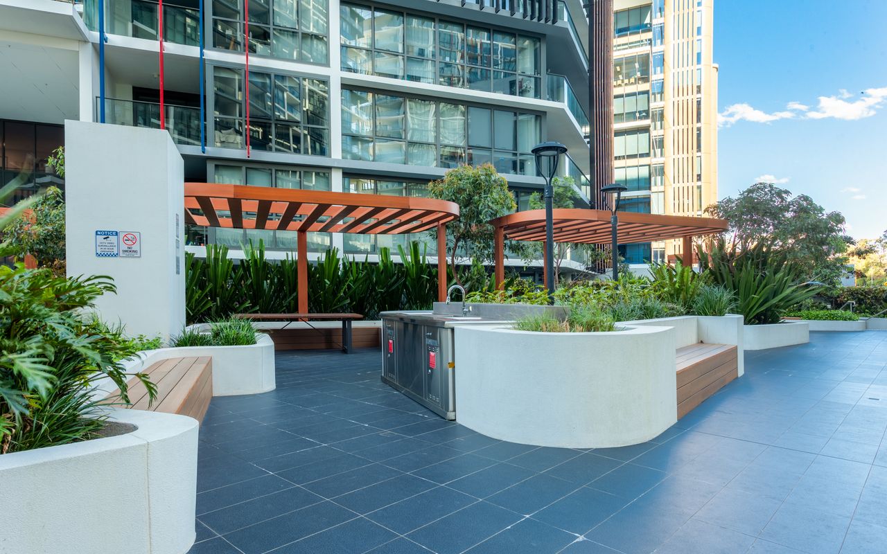 Modern Splendour, Macquarie Park I90