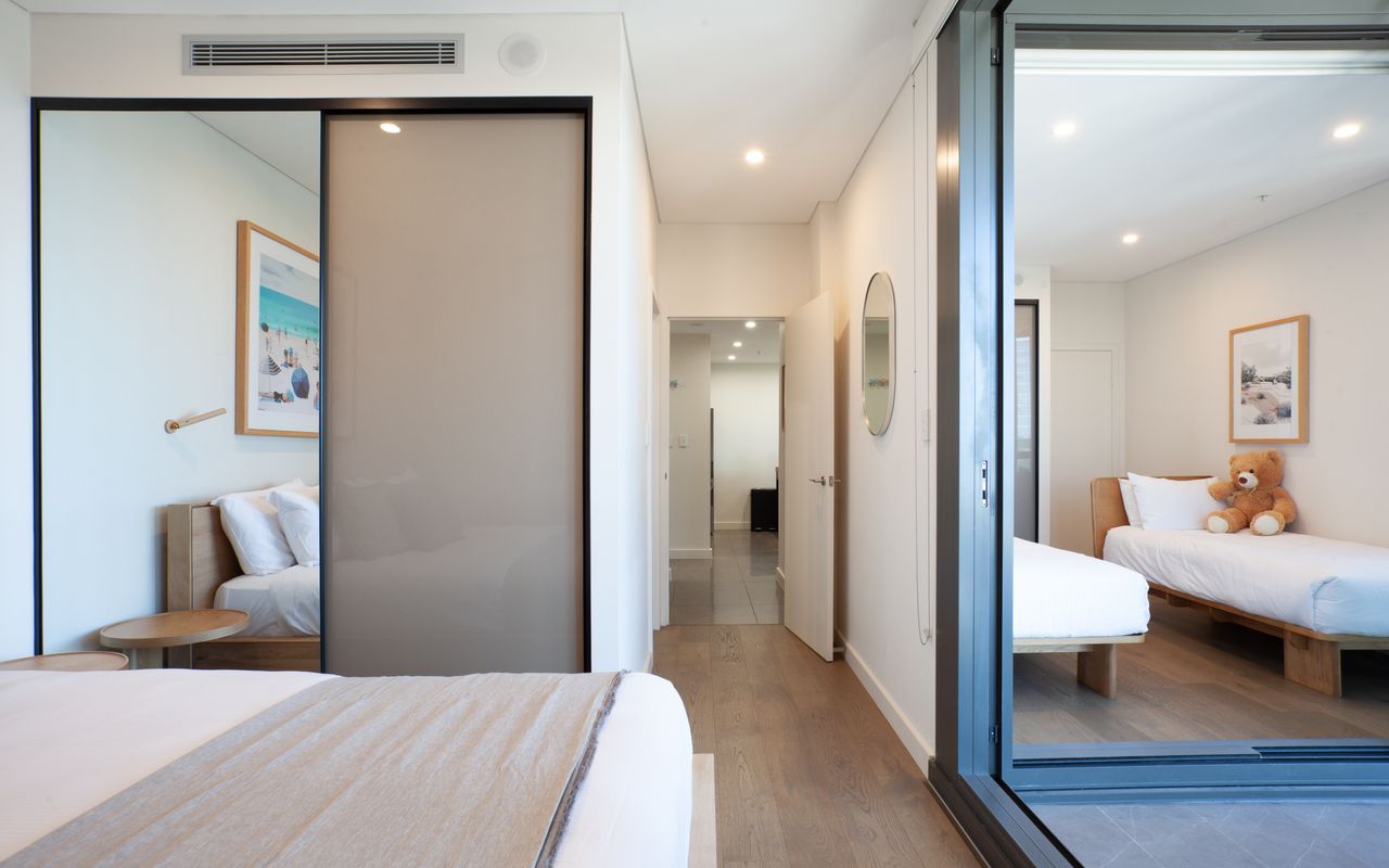 Modern Splendour, Macquarie Park I90