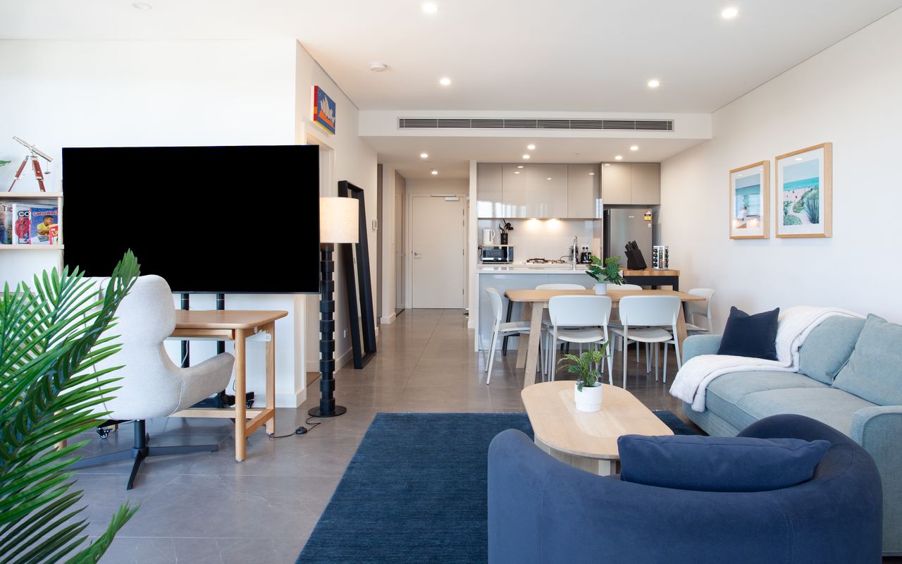 Modern Splendour, Macquarie Park I90