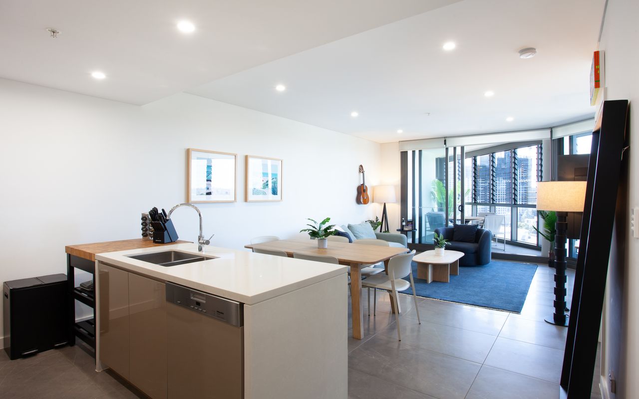 Modern Splendour, Macquarie Park I90