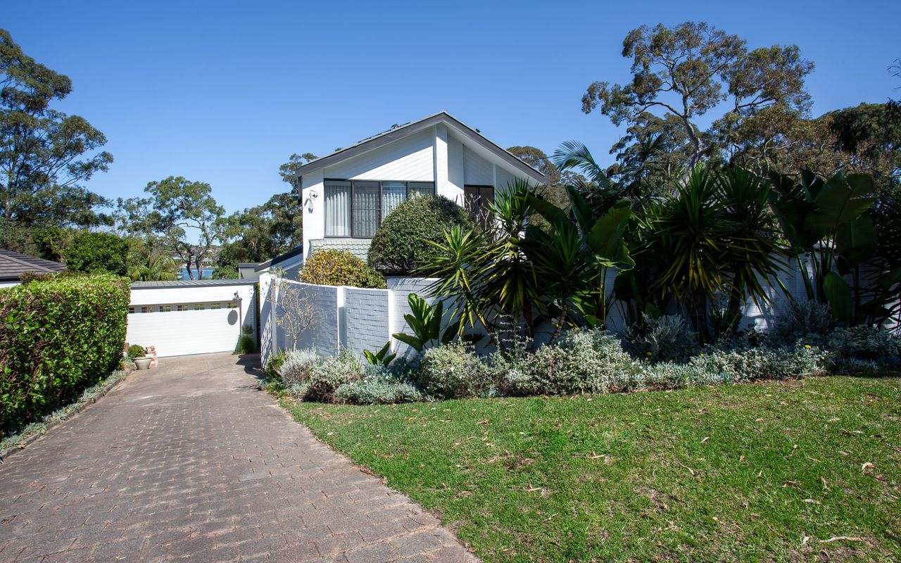 Waterlily Villa, Riverview IH