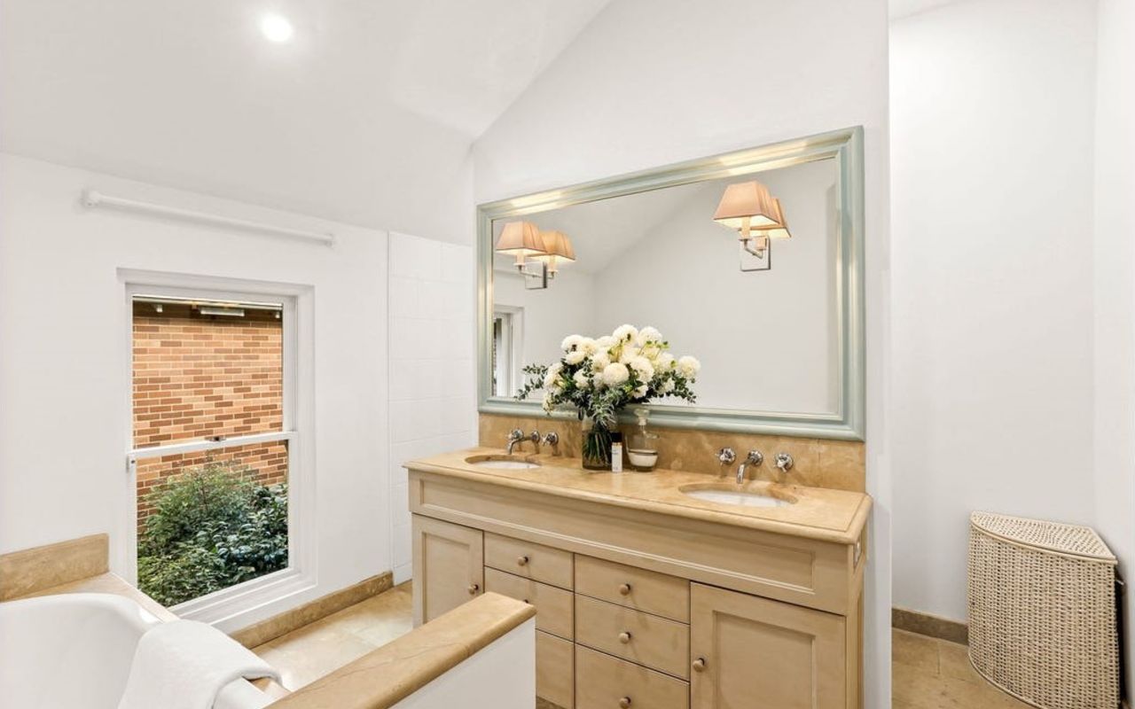 Lady Rose Woollahra