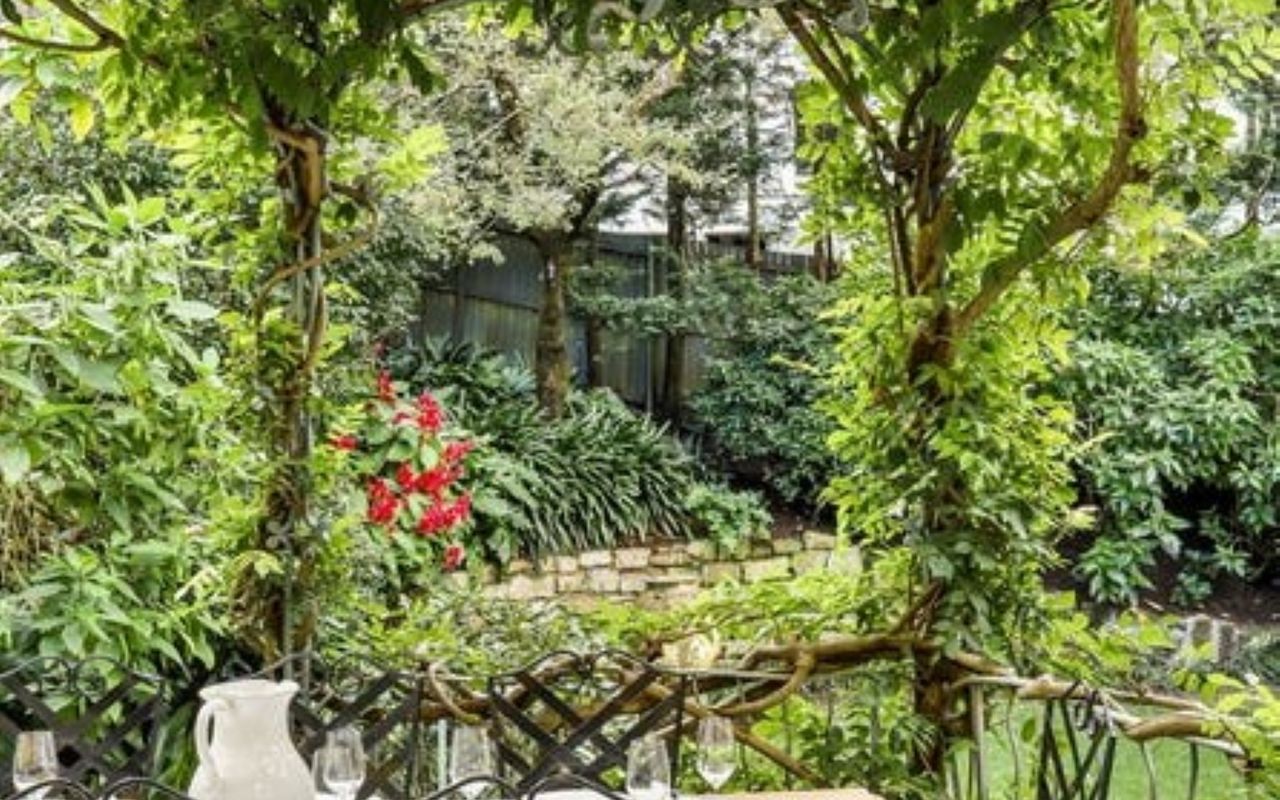 Lady Rose Woollahra