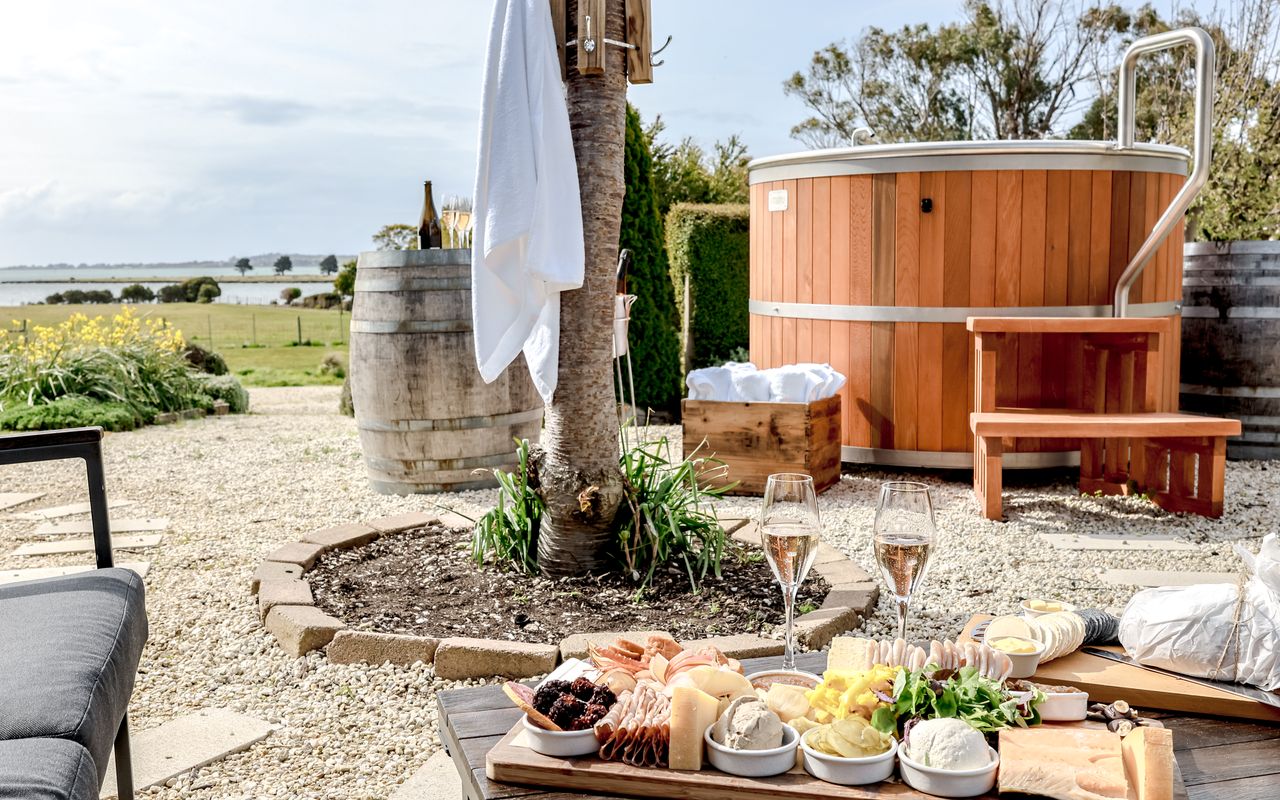 Chateau Clarence & Petite Chateau | Luxurious Waterfront Retreat