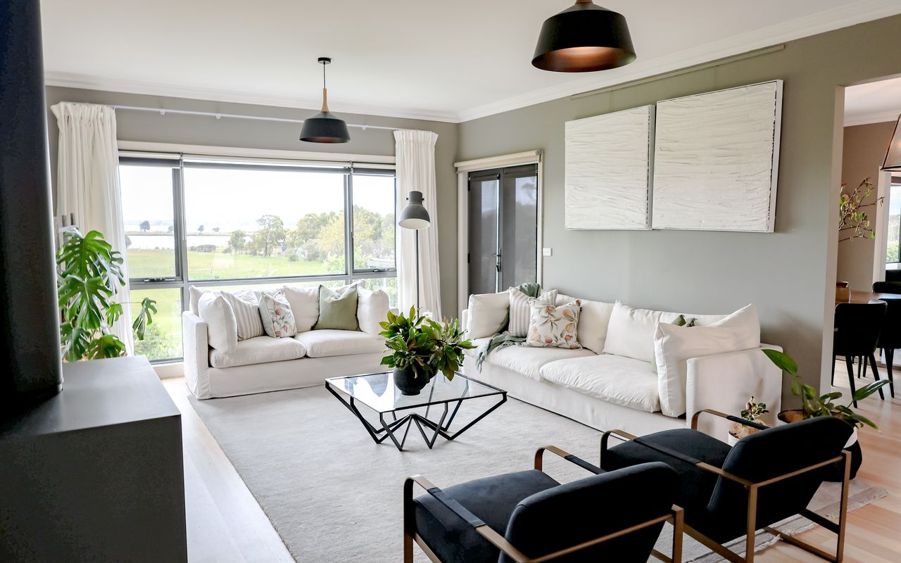 Chateau Clarence & Petite Chateau | Luxurious Waterfront Retreat