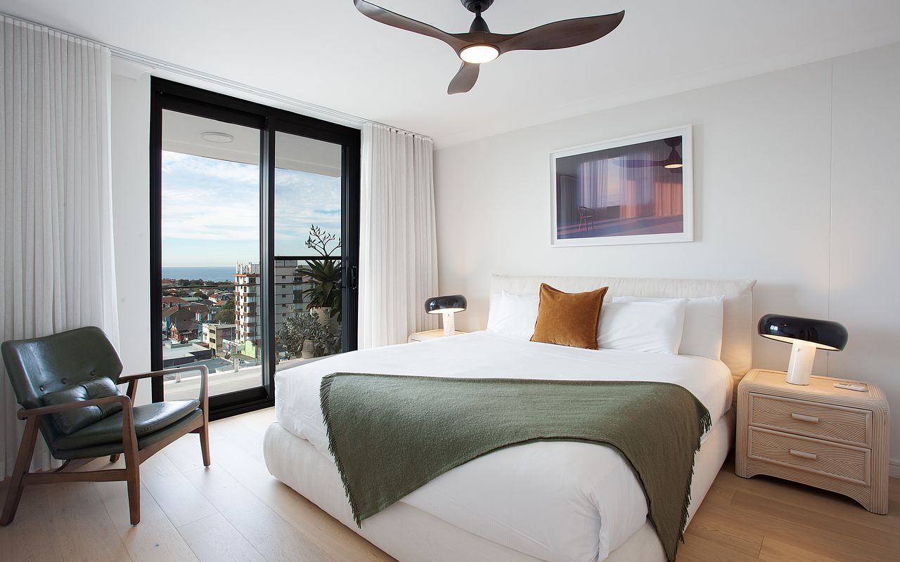 The Bondi Escape ISYD