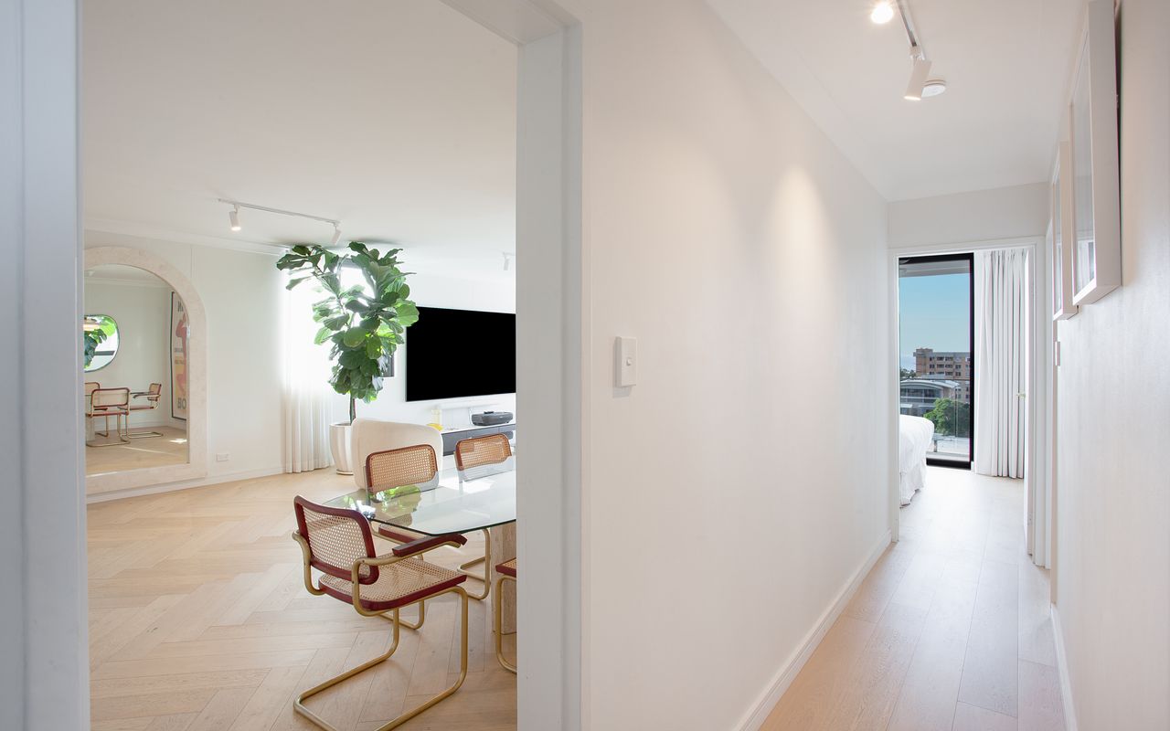 The Bondi Escape ISYD