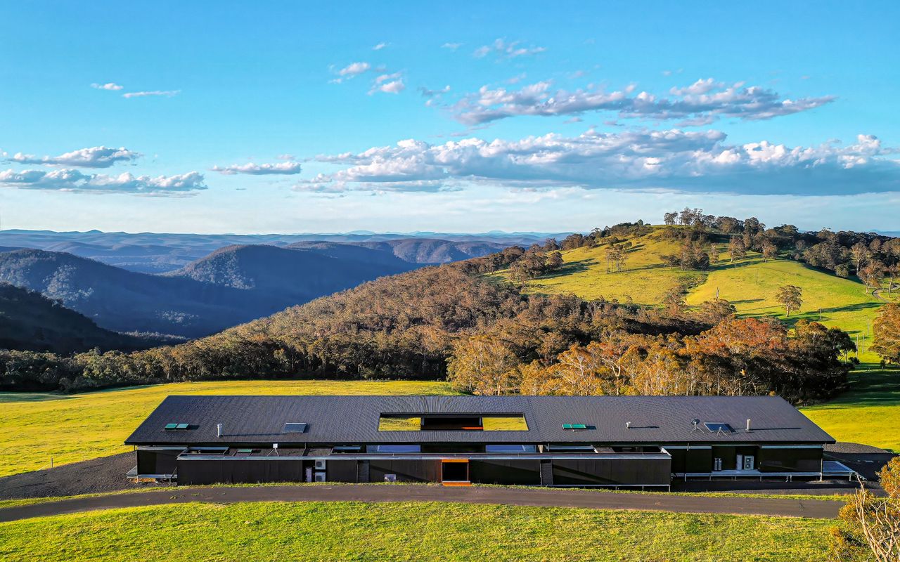 Mountain Top Bilpin, Long House ISYD