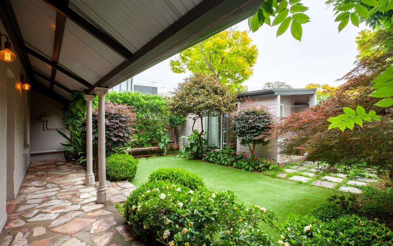 The Secret Garden City Oasis IH
