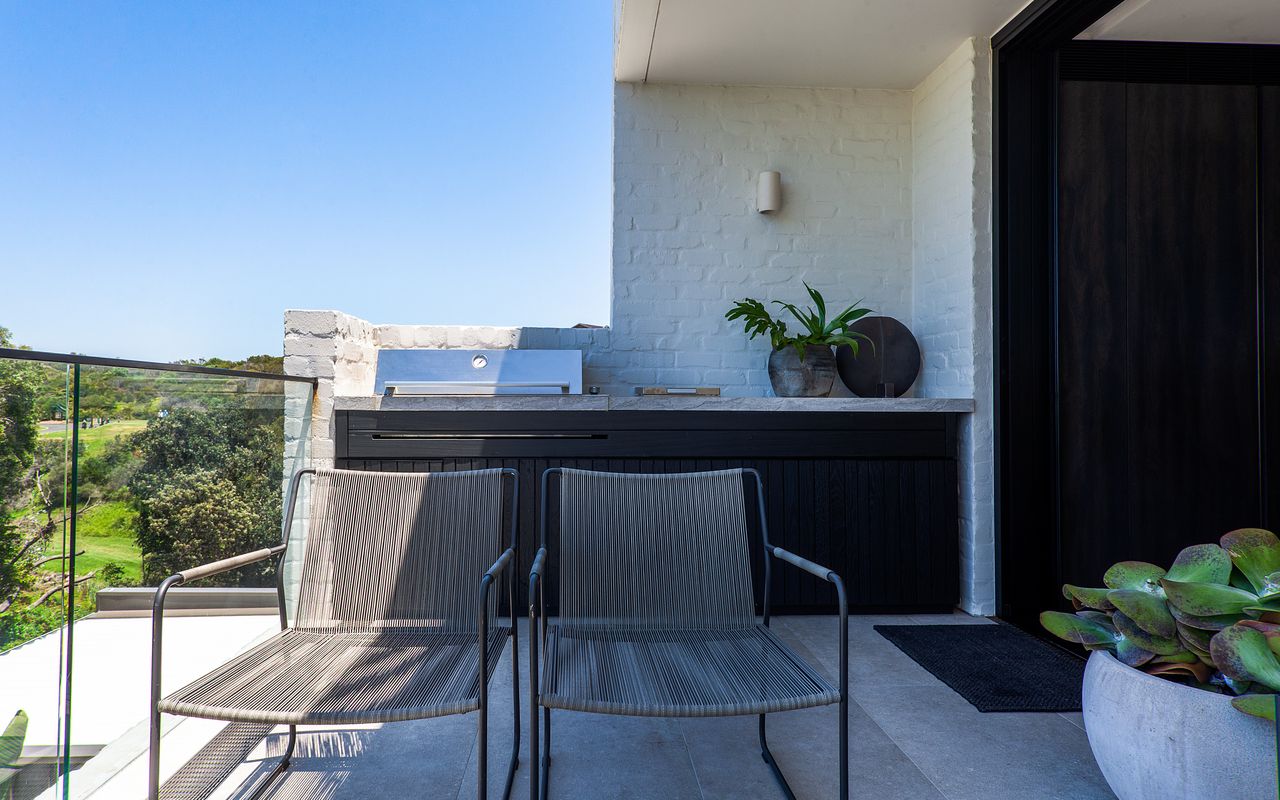 Modern Beachside Haven, Malabar ISYD