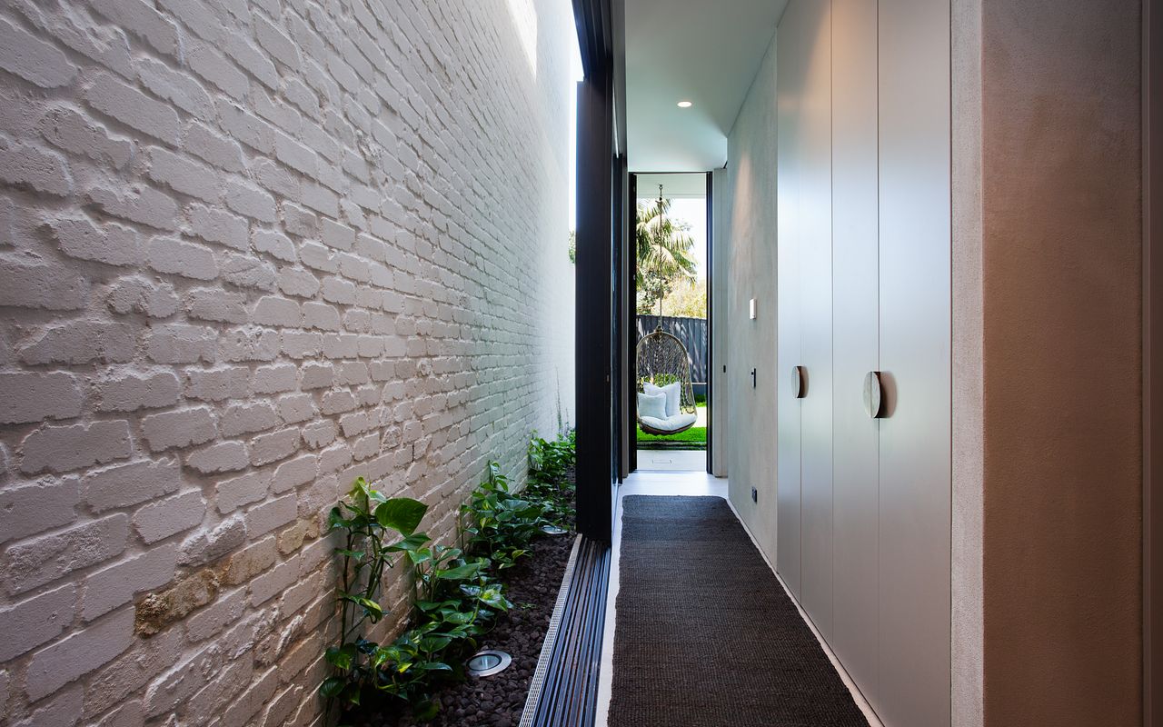 Modern Beachside Haven, Malabar ISYD