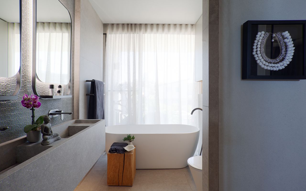 Modern Beachside Haven, Malabar ISYD