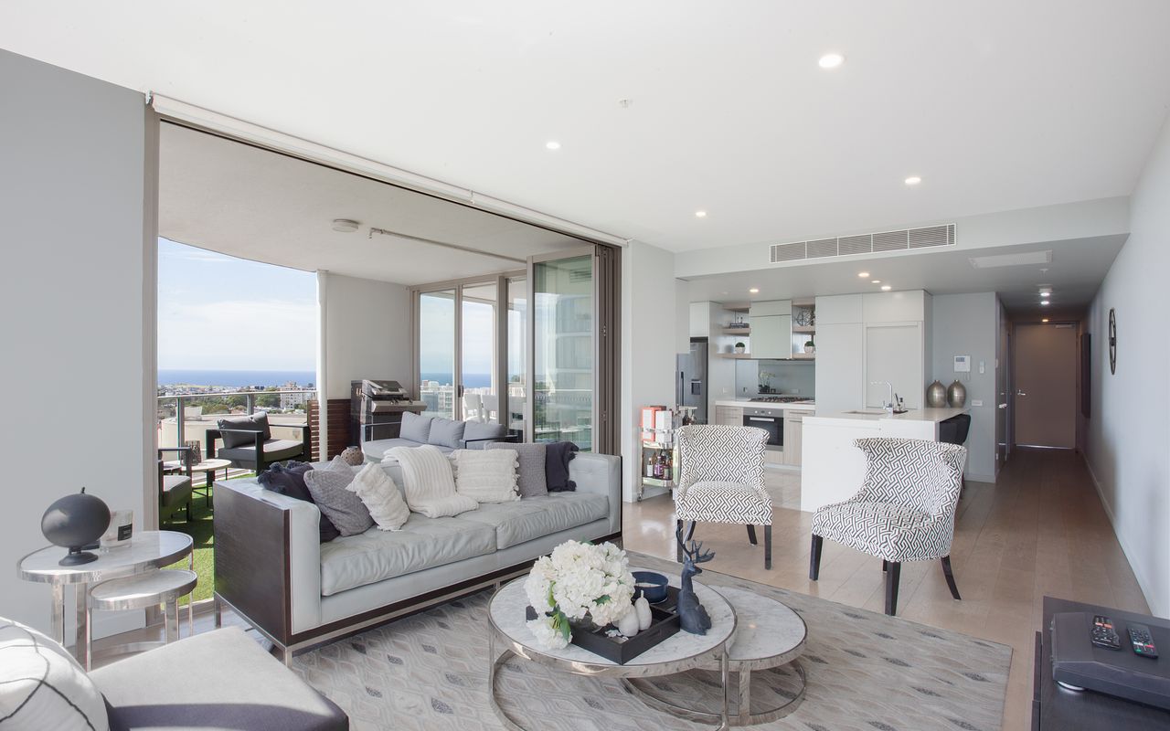 Sky High Panorama, Bondi Junction IH