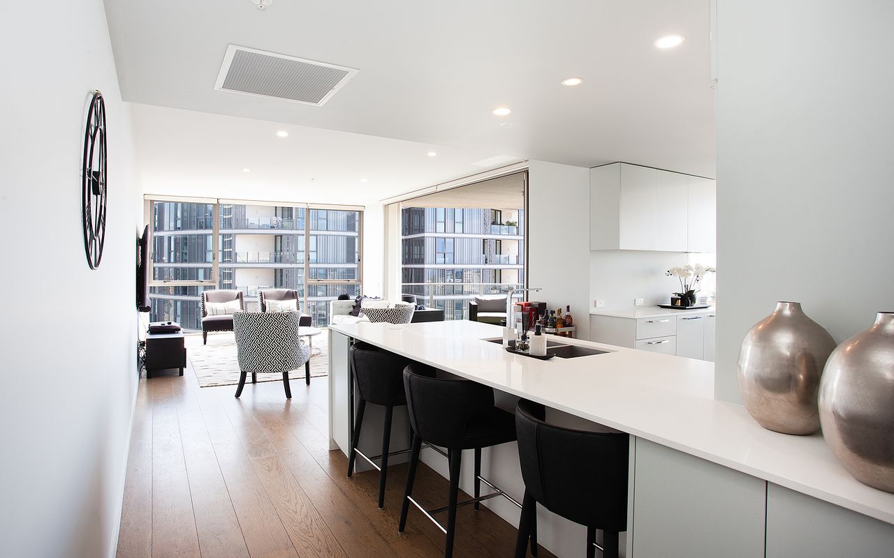 Sky High Panorama, Bondi Junction IH