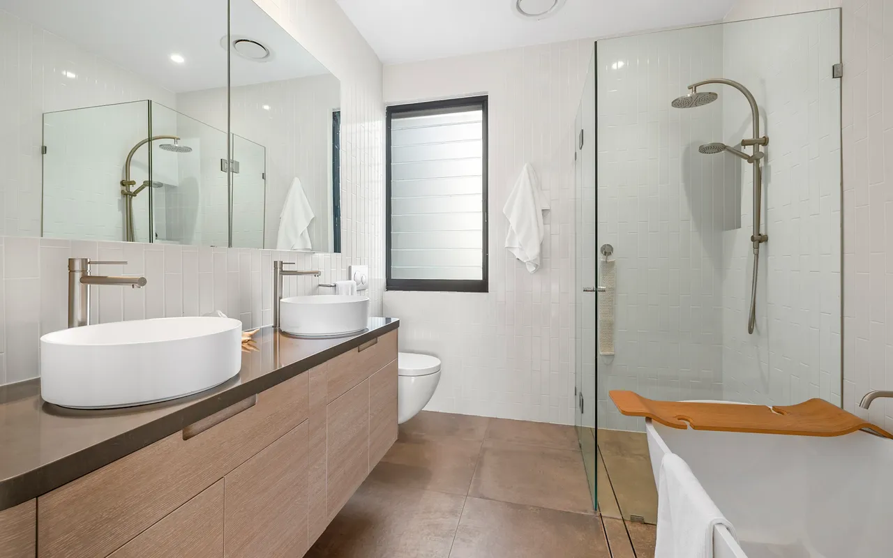 Bay Dream, Double Bay IH