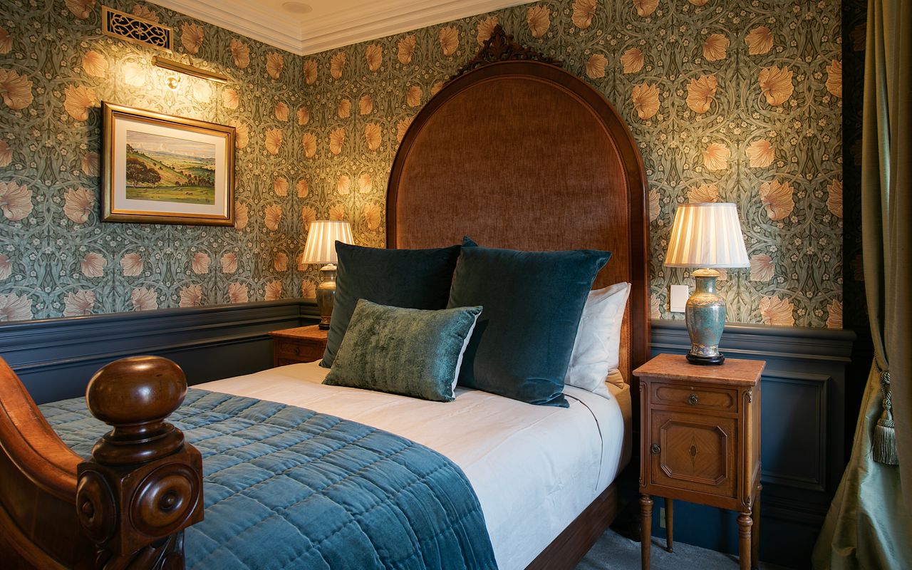 Darling Manor IBO
