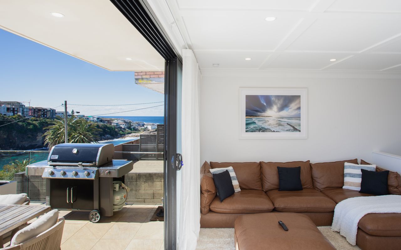 Azure Bay, Coogee IH