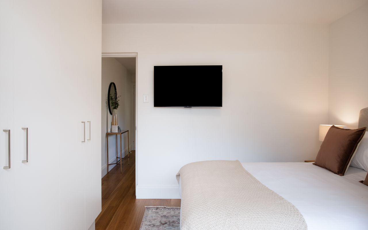 The Crown, One Surry Hills ISYD