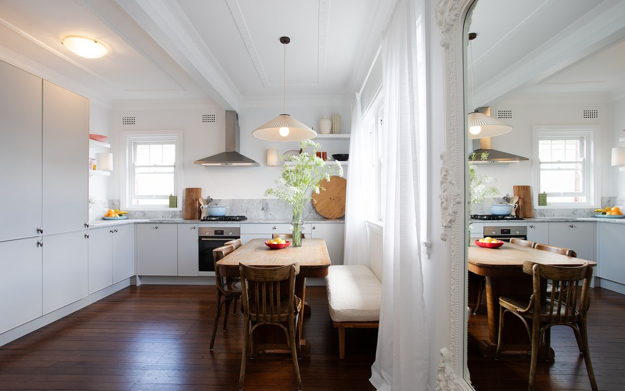 Deco Bay, Double Bay