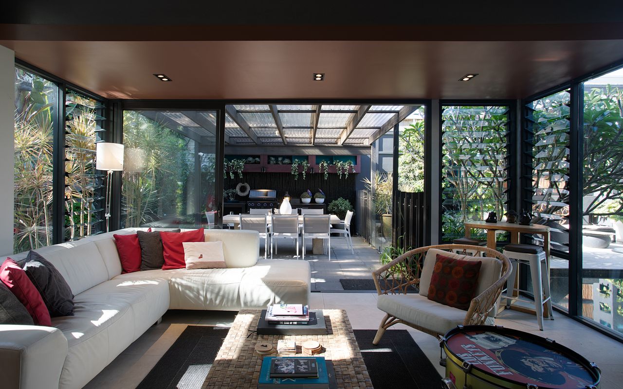 Malua Villa, Bronte IH