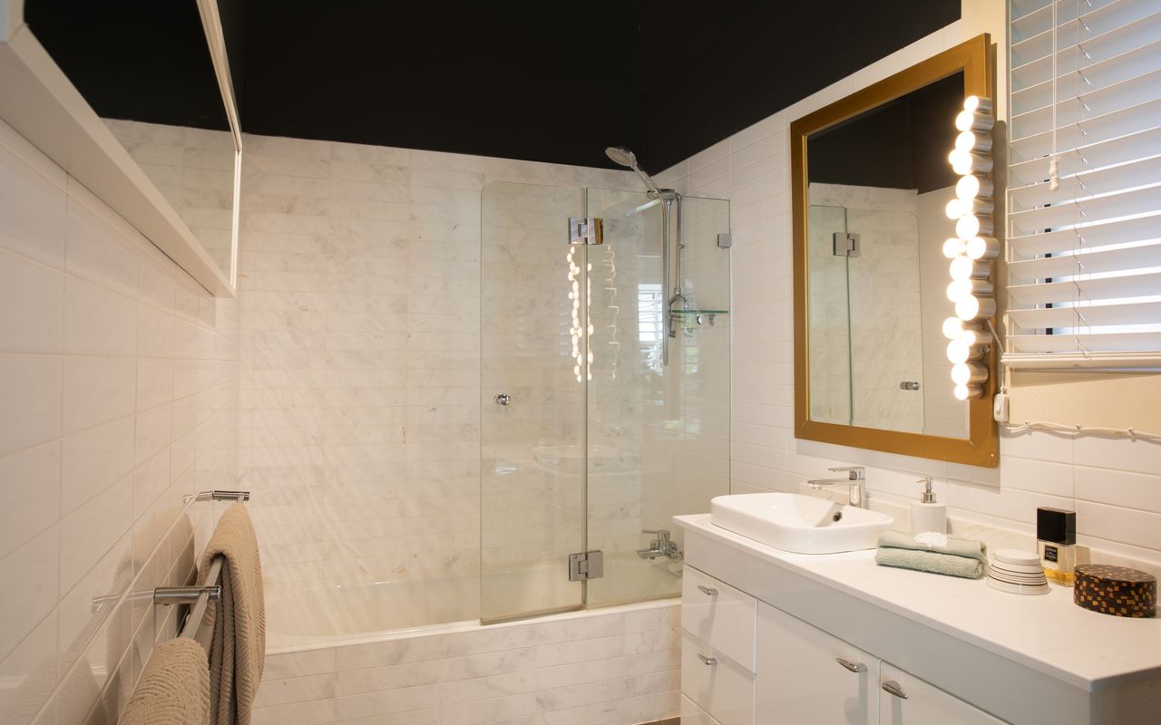 Malua Villa, Bronte IH