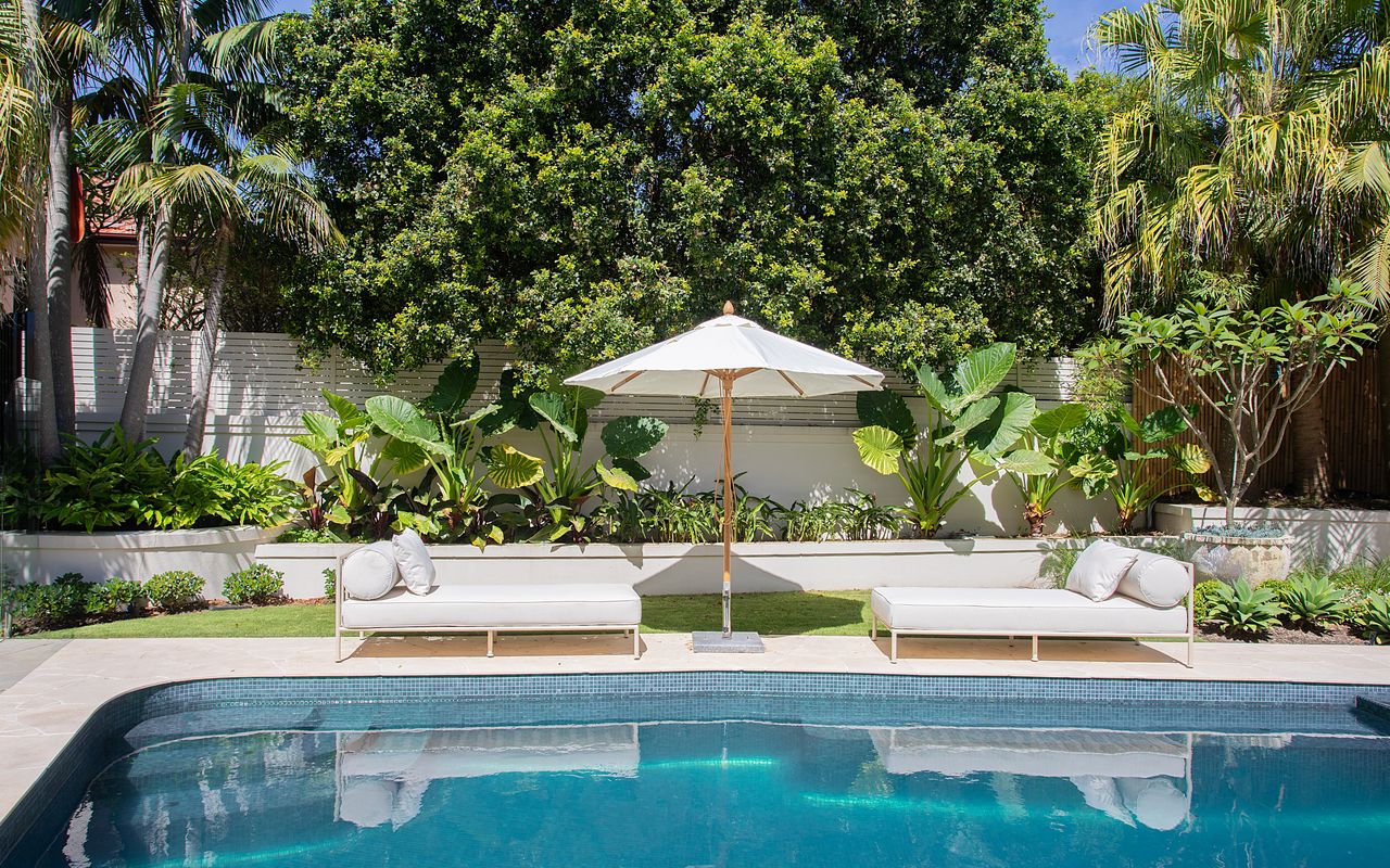 The Esplanade Escape, Balmoral LH LUXE