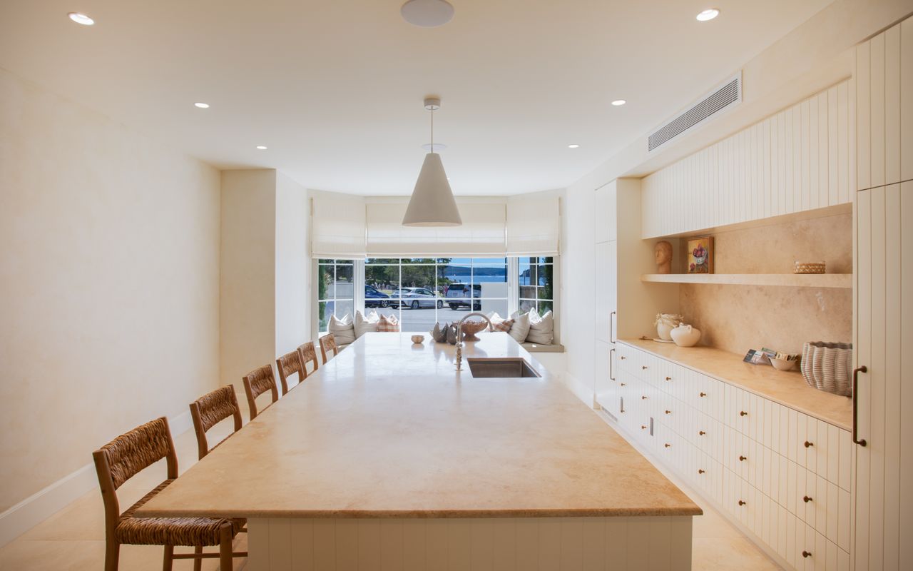 The Esplanade Escape, Balmoral LH LUXE