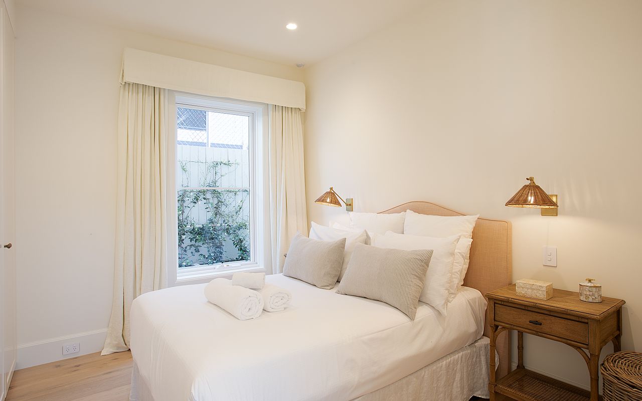 The Esplanade Escape, Balmoral LH LUXE