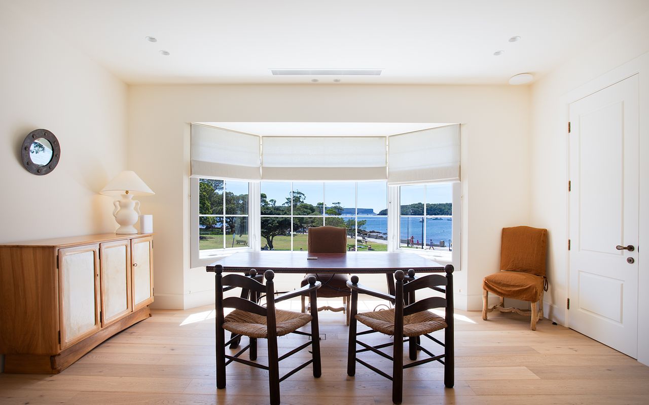 The Esplanade Escape, Balmoral LH LUXE