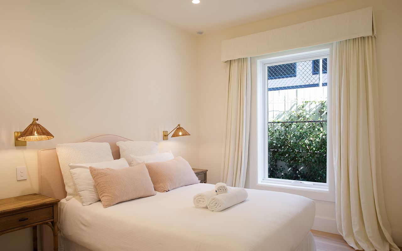 The Esplanade Escape, Balmoral LH LUXE