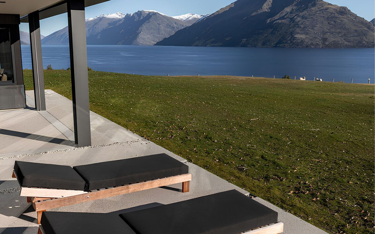 The Lakefront Estate