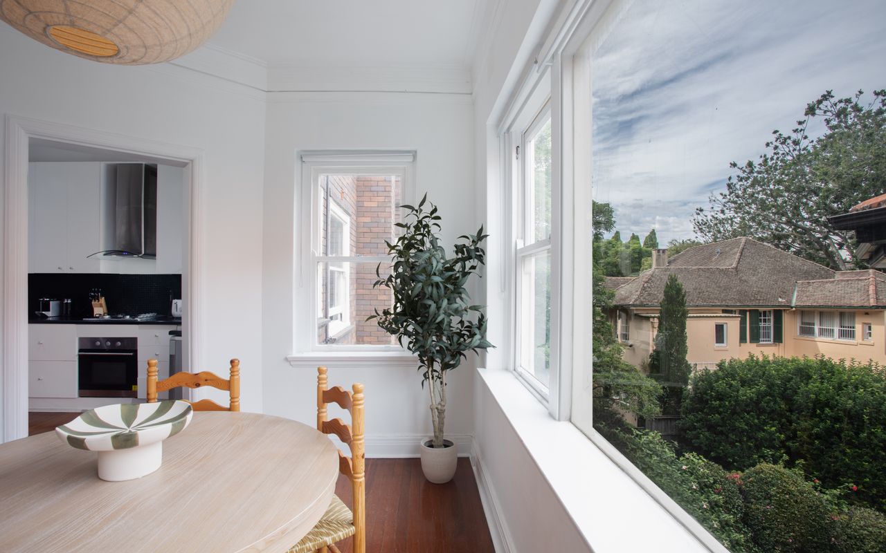 The Winchester, Edgecliff ISYD