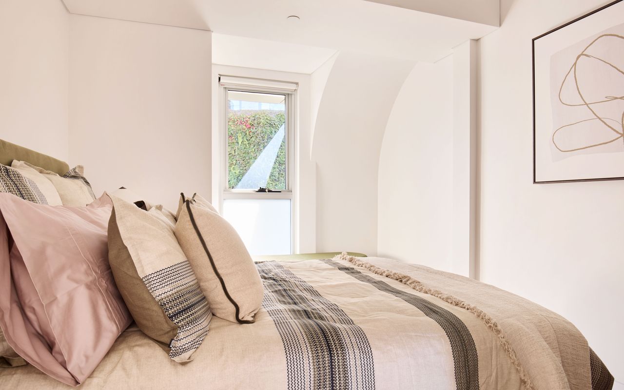 The Crestview, Neutral Bay ISYD