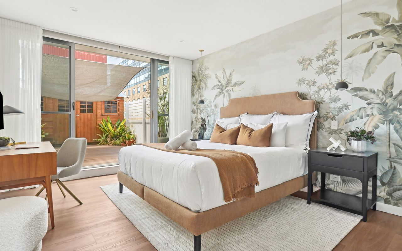 Skyline Retreat, Chippendale ISYD