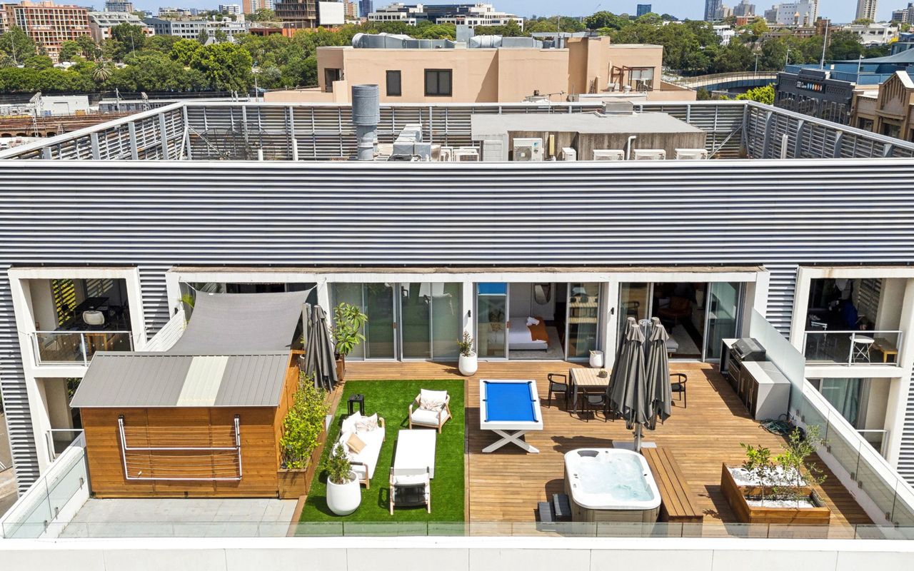 Skyline Retreat, Chippendale ISYD