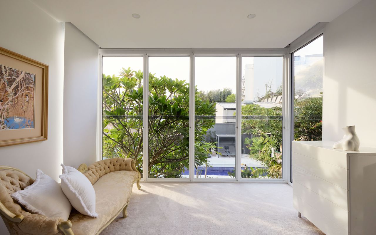 Palm Bliss, Double Bay