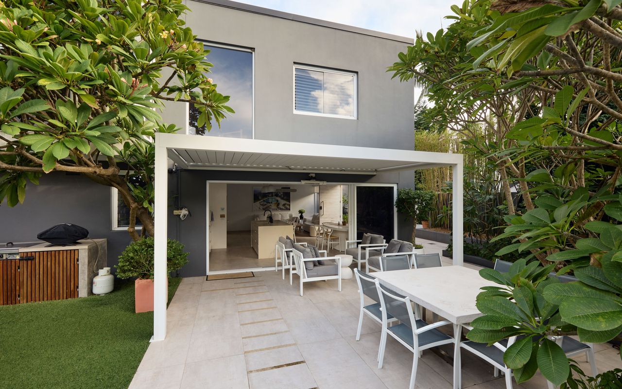 Palm Bliss, Double Bay