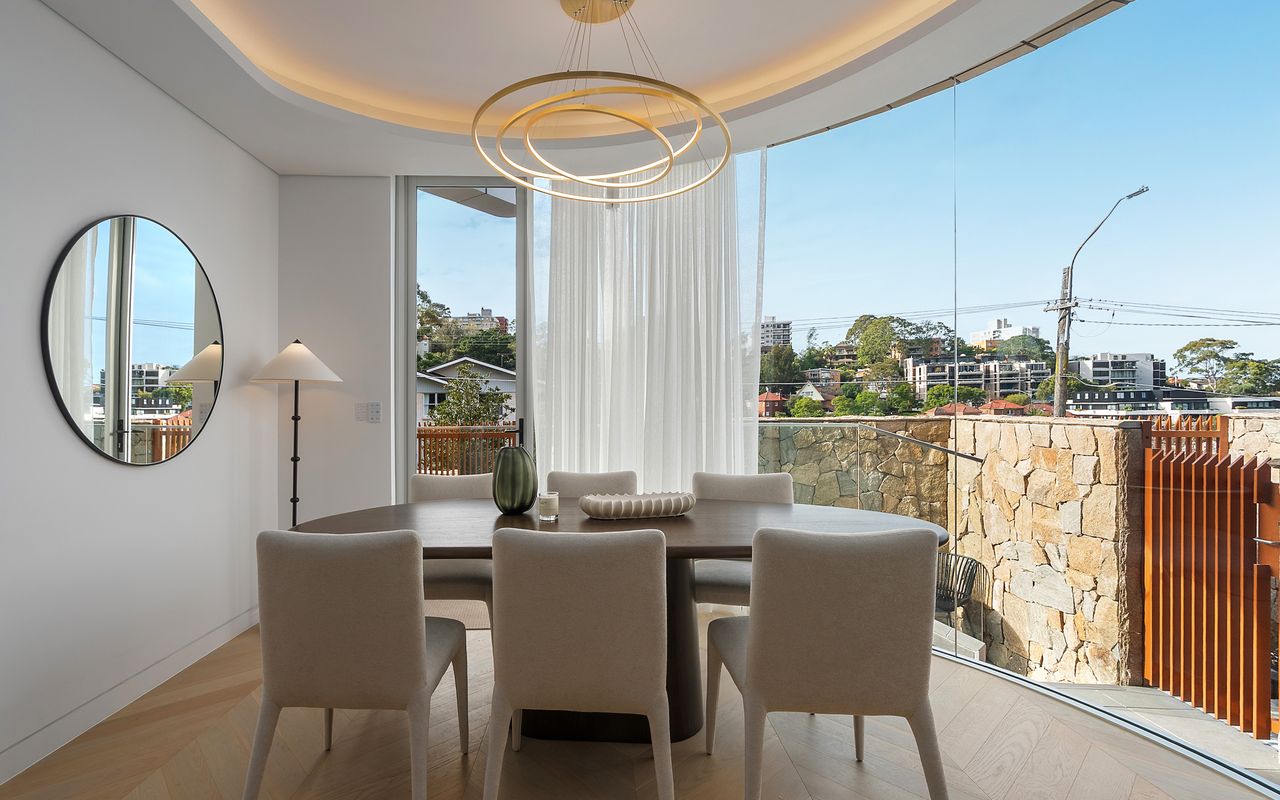 The Sandstone, Neutral Bay I90