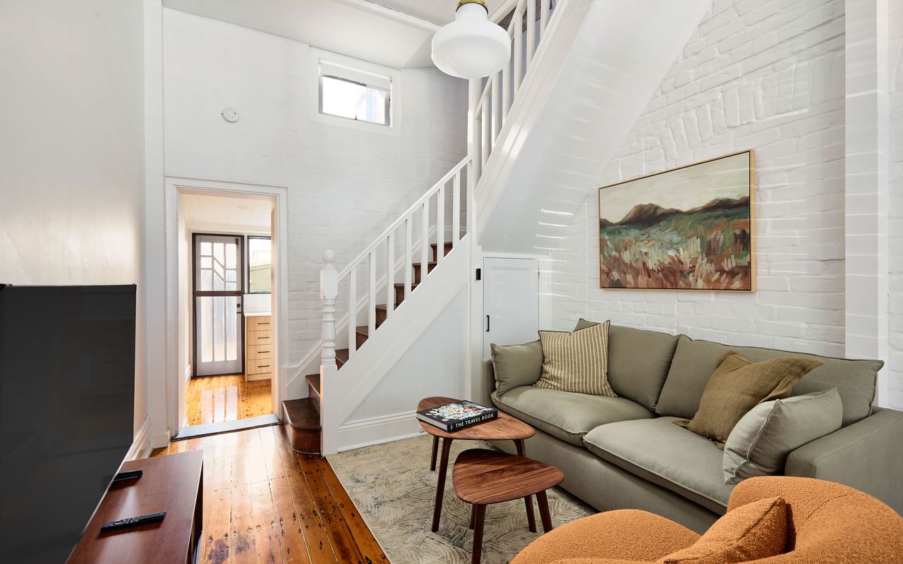 Olive Cottage, Birchgrove ISYD