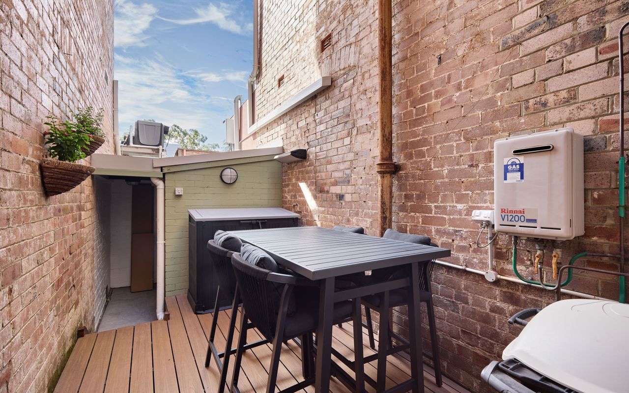 Olive Cottage, Birchgrove ISYD