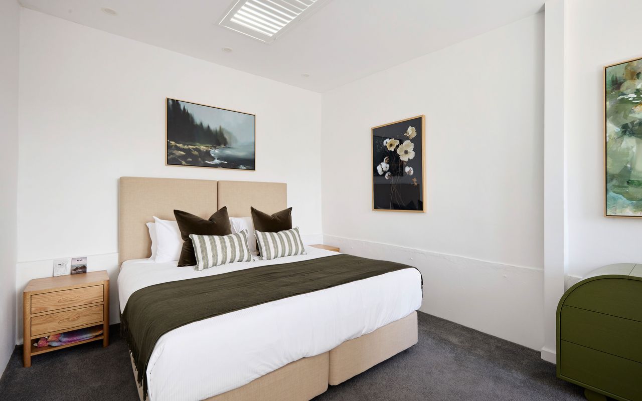 Olive Cottage, Birchgrove ISYD