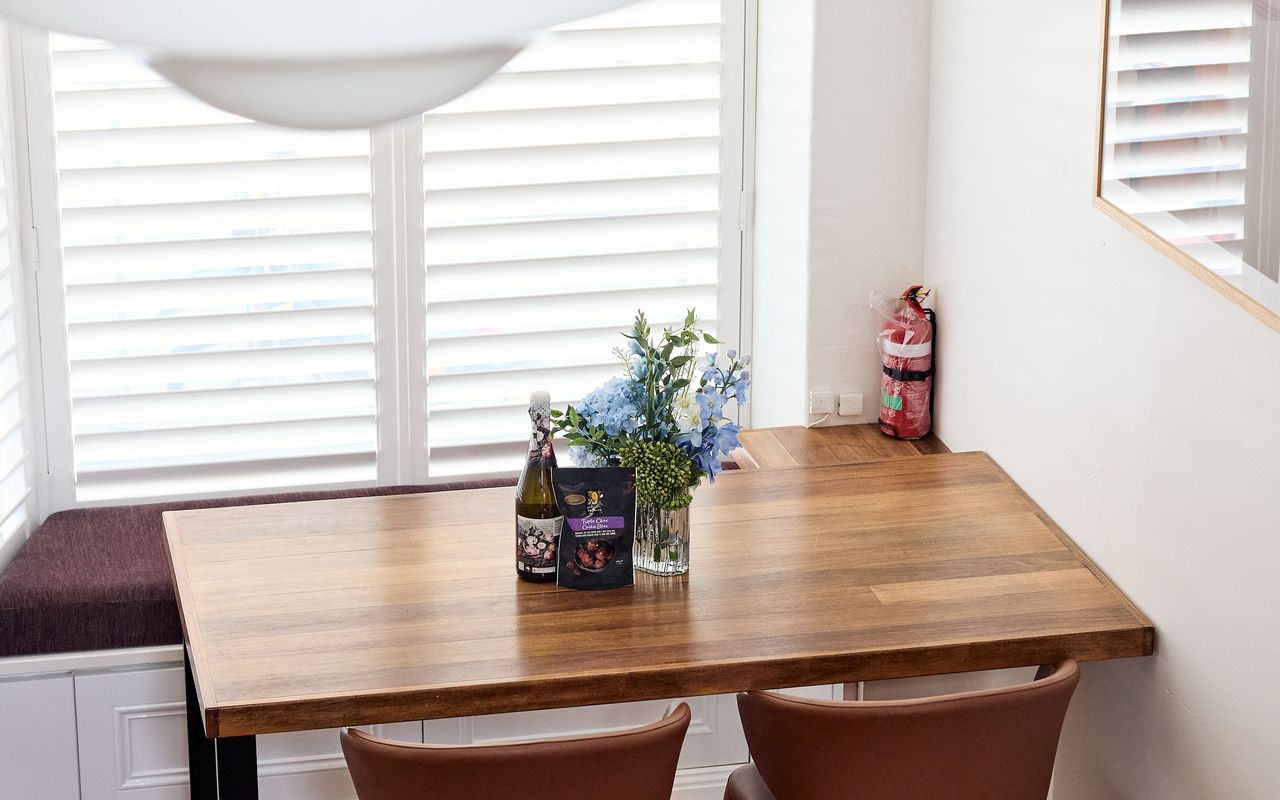 Olive Cottage, Birchgrove ISYD