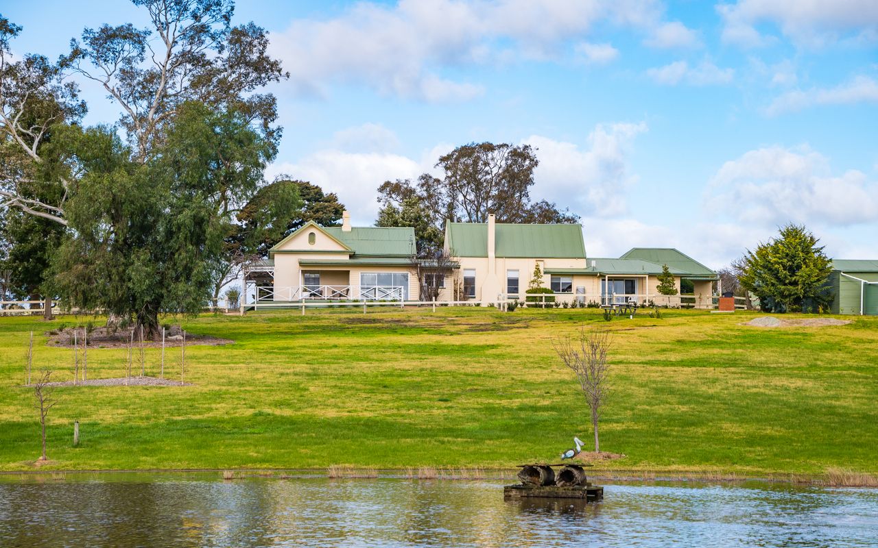 Mollison Park Farm