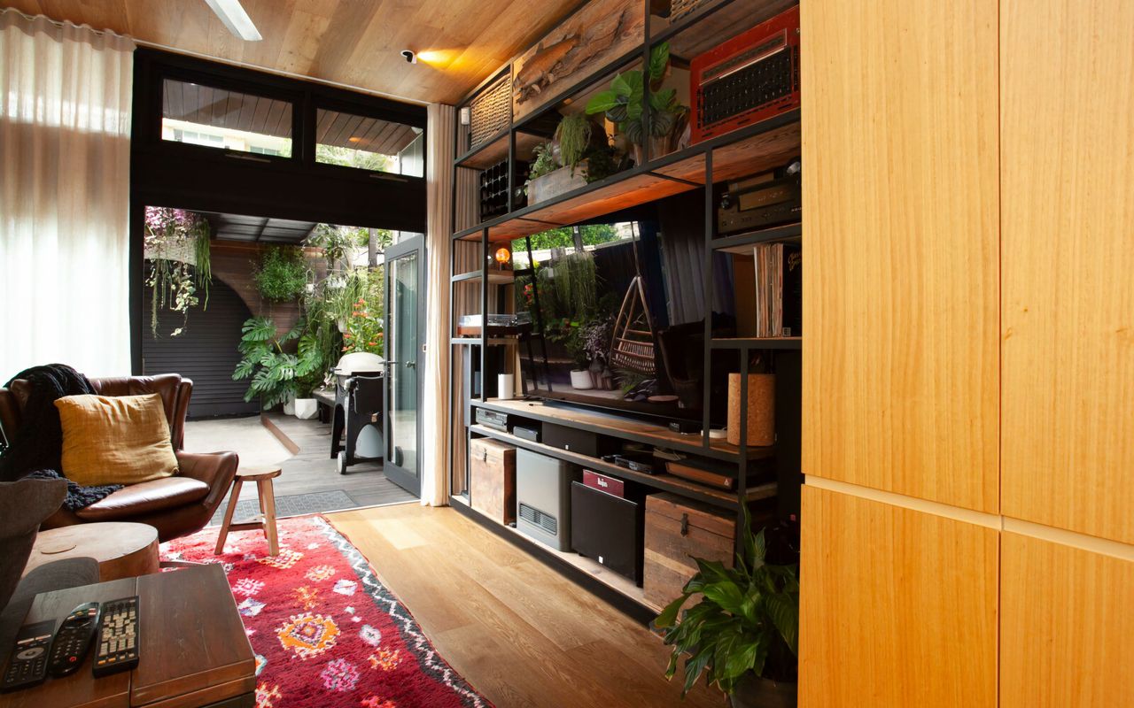 The Modern Botanist Newtown IH